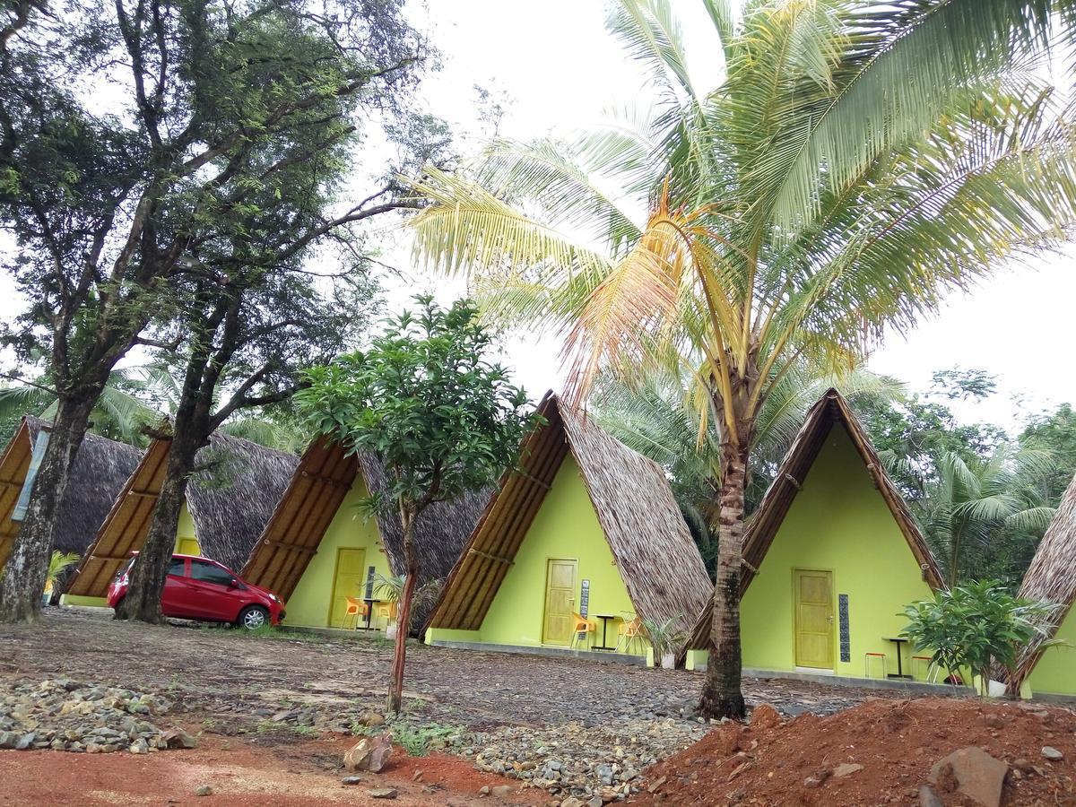 Bunar Tunggal Villa N Resto Anyer Dış mekan fotoğraf